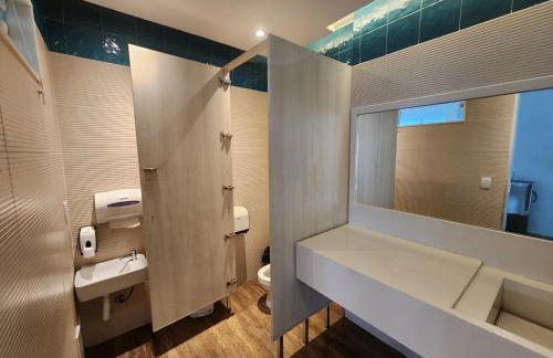 Apart Hotel Alecrim Praia de Camboinhas com Marina pe na areia - Foto 56