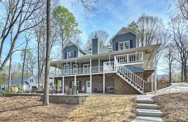 Porch Paradise by Avantstay New Pool, Firepit - Foto 12