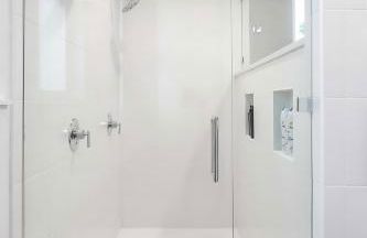 Hot Tub Time Machine - Clubhouse - DT 6 Min Drive - Foto 29