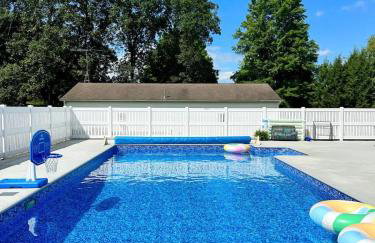 Country Comfort with Pool Family & Groups - Foto 2