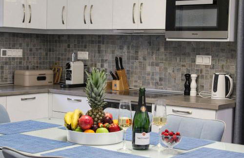 Azalea Villa Sani with Outdoor Hot Tub, Sani Luxury Villas Collection - Foto 7