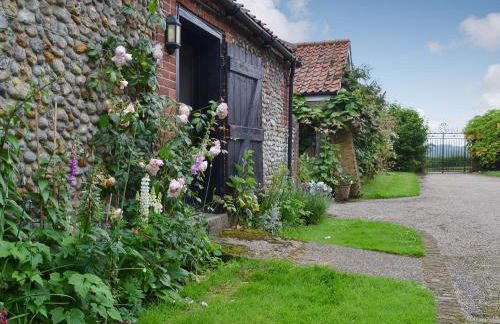 The Little House - Photo 1