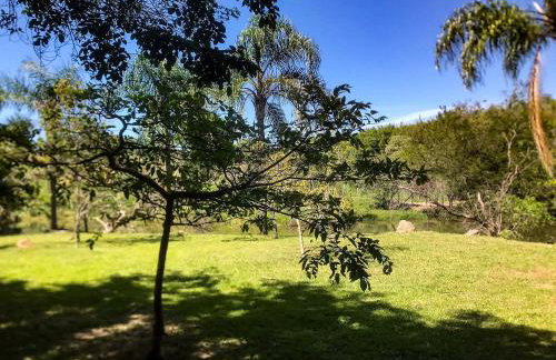 Chalé europeu com vista para natureza no interior - Foto 47