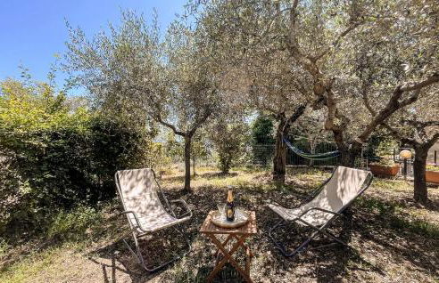 2 Bedroom Pet Friendly Home In Todi - Foto 14