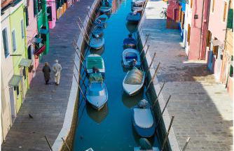 Tiffany Home - Photo 79