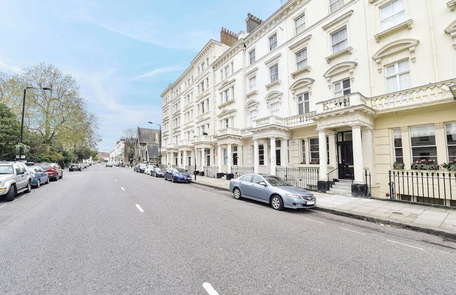 Smart 2 bedroom flat near Pimlico Tube - Photo 43