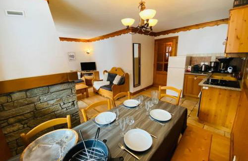 Oz en oisan APPART 6-8 PERS CHALET DES NEIGES Piscine -Sauna - Foto 35