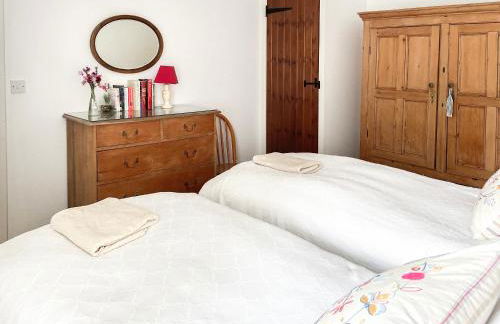 Fairlaw Garden Cottage - Photo 10