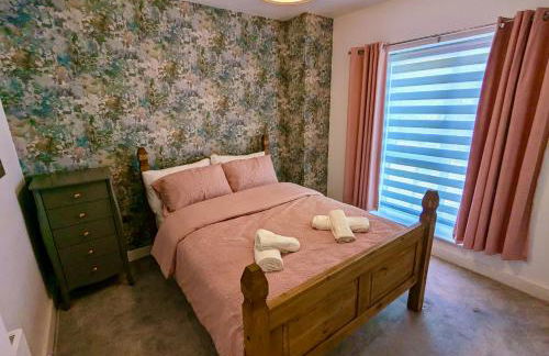 Spacious and Modern Entire Home with Garden - Foto 24