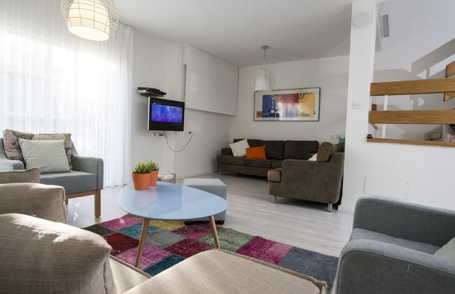 Eshkol Housing Haifa -Luxury Sea View Villa - Photo 11