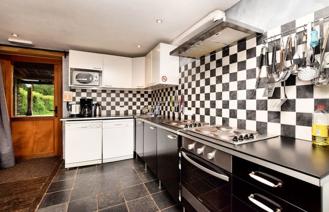 Lierneux Hillside Home - Photo 15