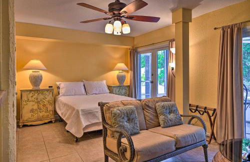 Lido Key Hideout with Patio and Yard and Walk to Beach! - Foto 6