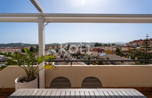 Terraza y Piscina - Koti Rentals - Ático Margarita - Foto 35
