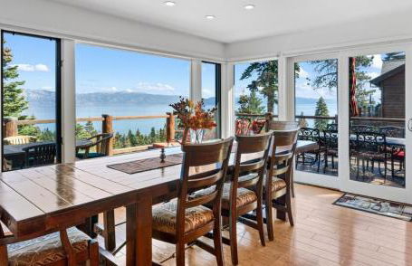 Luxury Lakeview Retreat - Hot Tub, SUP, Sauna & More! - Foto 25