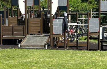 Modern apartment near the beach free parking - Photo 3