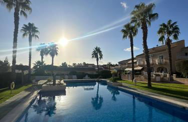 Luxury Holiday Townhouse with Pool II Casa Macarena 02 - Photo 1