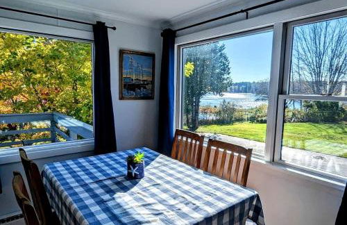 Cozy Waterfront Cottage with Private Beach and Fire Pit Near Gouldsboro, Maine - Foto 21