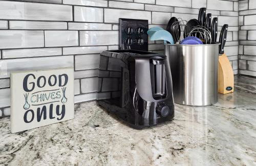 Spacious 2-BR 1-Bath King suite! - Foto 16