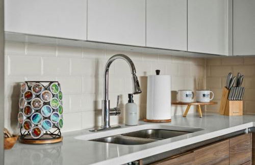 Luxury Downtown Dallas Retreat with Parking, Pool, Gym - Foto 19