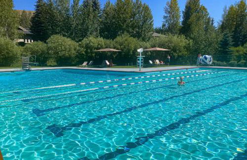 Single Level Ranch Condo in Elkhorn - Photo 21