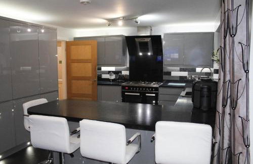 4 Bedroom Detached Holiday home with Hot Tub - Foto 9