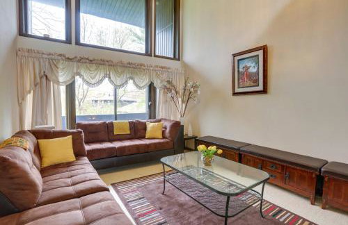 Frankfort Home with 3 Balconies - 3 Mi to Downtown - Foto 4