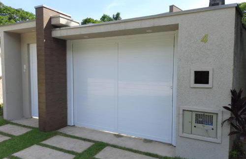 CASA TERREA WI-FI 3 SUITES 900m PRAIA DE GUARATUBA SP - Foto 2