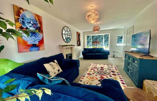 6 Bedroom House - DISC0UNTS - Parking, Contractors, Group, Family - Foto 7