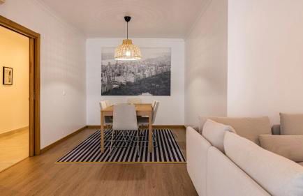 3 Bedroom Oeiras Wonder W/ Balcony by LovelyStay - Foto 27