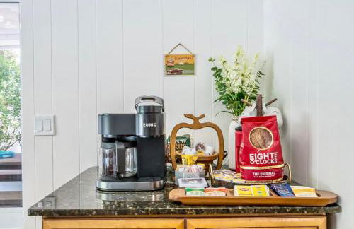 Heated pool & jetted spa -- mins to beach - Photo 25