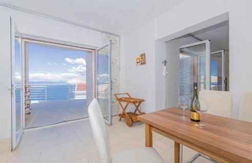 2 Bedroom Lovely Apartment In Lukovo - Foto 5