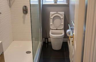 Charming Entire House By Newman Stays Short Lets & Serviced Accommodation Bingham With Free WiFi, Smart TV & Great Location - Foto 33