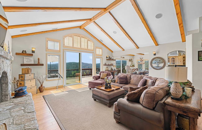 Sky Canyon Lodge by Avantstay Views + Hot Tub - Foto 10