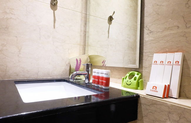 Comfy 2BR L'Avenue Apartment - Photo 21