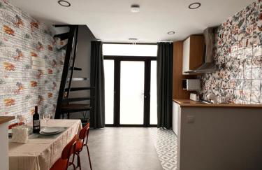 R8 Trabajo y Descanso Premium Junto a Metro Madrid - Photo 15