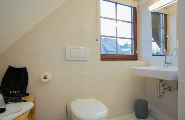 Apartment With Balcony in Neuastenberg - Foto 9