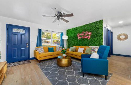 Pets OK! Heated Pool mins to 3 Sisters Spring! - Foto 39