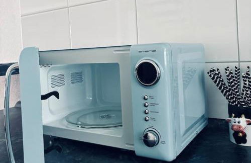 Lakefront View Entire Apartment with 2 bedrooms, 2 full bathrooms & Balcony Waterview - Foto 15