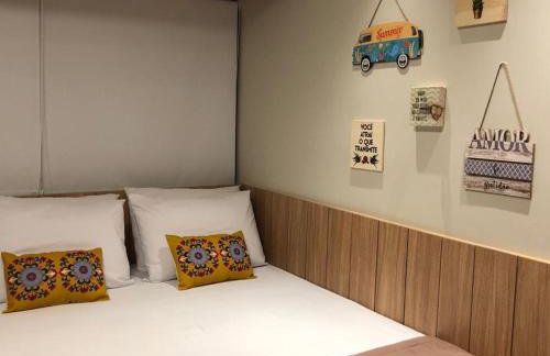 Guarajuba Summer Flat Melhor localização de Guarajuba e melhores Flats Beira Mar de Guarajuba Dispomos de 4 flats decorados no mesmo condomínio Aqui você não precisa de carro para nada Faça tudo à pé - Foto 36