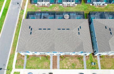 Brand New! Windsor Island 5BR Cozy Home Wpool/spa - Foto 1