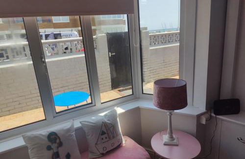 Bexhill Beautiful Sea Front Bungalow - Foto 18