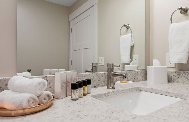 539 Bay St. Lake View Condo Unit 202W - Foto 20