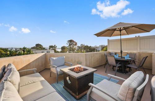 Bay View Dream Home - IndoorOutdoor Living, Rooftop & Steps to Bay - Foto 70