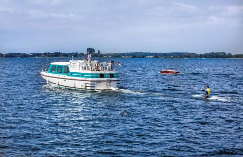 Boats & Yachts at Zeuthen Harbor by Kuhnle-Tours - Foto 5