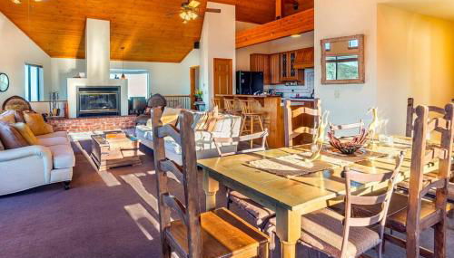 A LIVING CANVAS Amazing Lake View Custom Home - Foto 3