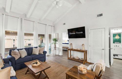 Steps to the Beach Pool Courts Family Fun - Foto 1