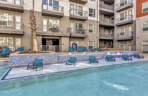 Modern 1BR Chic Retreat Pool Gym Parking - Foto 23