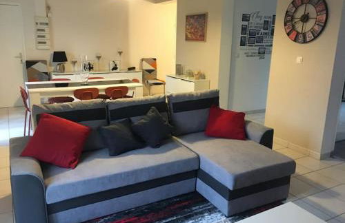 centre Pierrefonds superbe appartement + parking - Foto 1