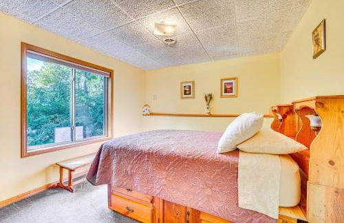 Lake Wissota Home with Private Dock and Fire Pit! - Foto 19