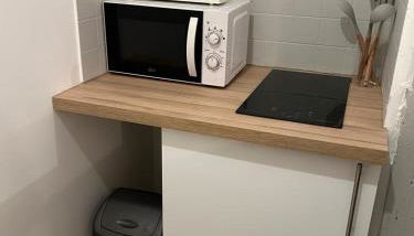 32 Centre ville - Drouaise - 4 couchages - Foto 3, stove